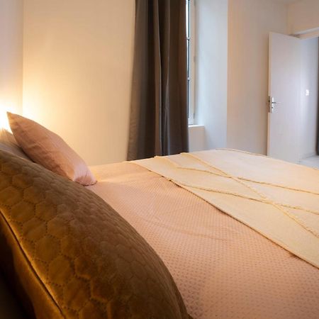 Le Nid 3 Etoiles Wifi, Netflix, Disney, Coeur De Bastide Villefranche-de-Rouergue Dış mekan fotoğraf
