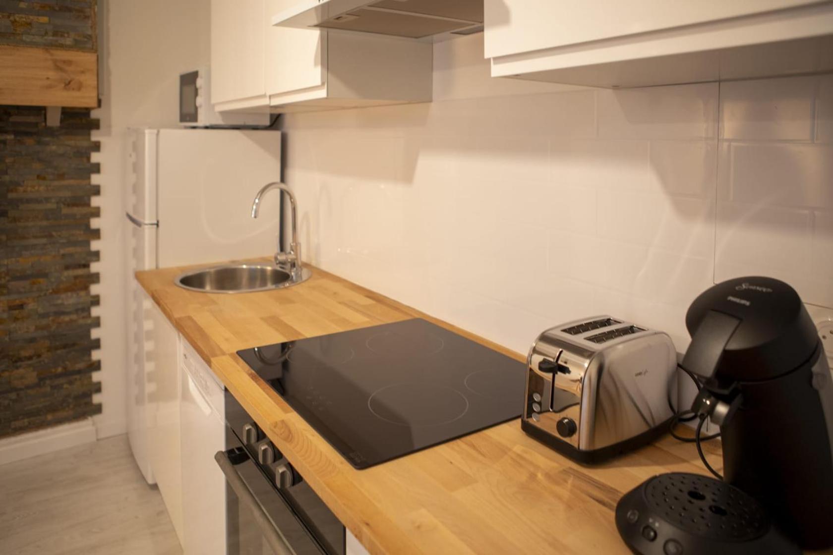 Le Nid 3 Etoiles Wifi, Netflix, Disney, Coeur De Bastide Villefranche-de-Rouergue Dış mekan fotoğraf